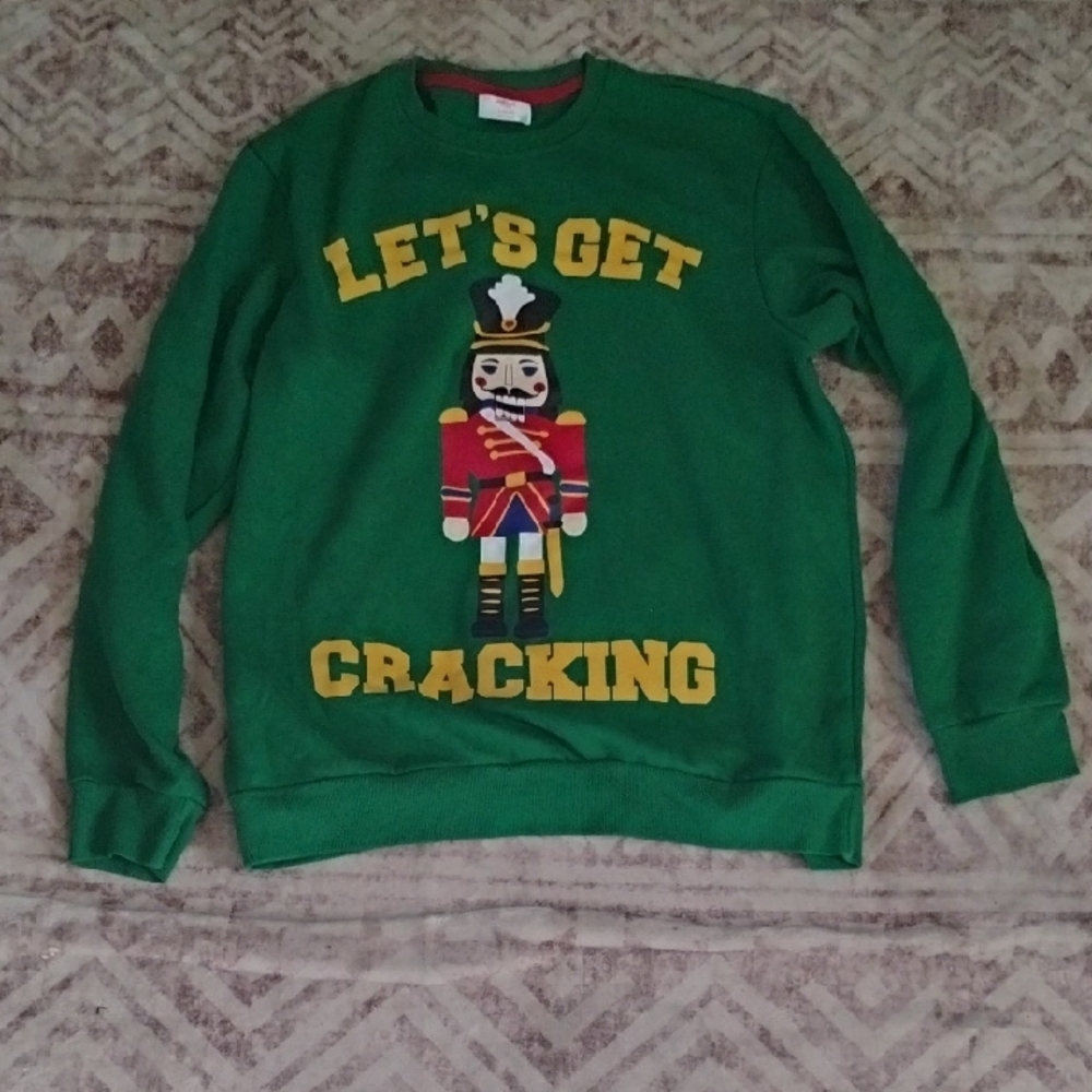 🚨5 For $25🚨Holiday Time Green and Red Nutcracker Sweater